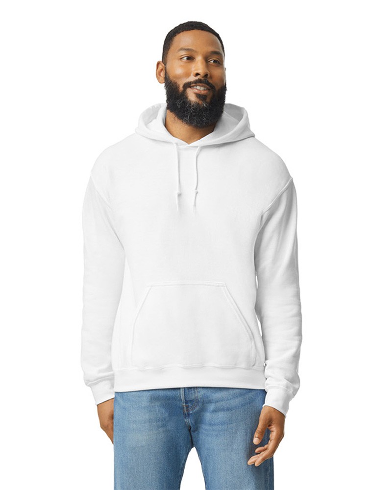Homme en hoodie blanc